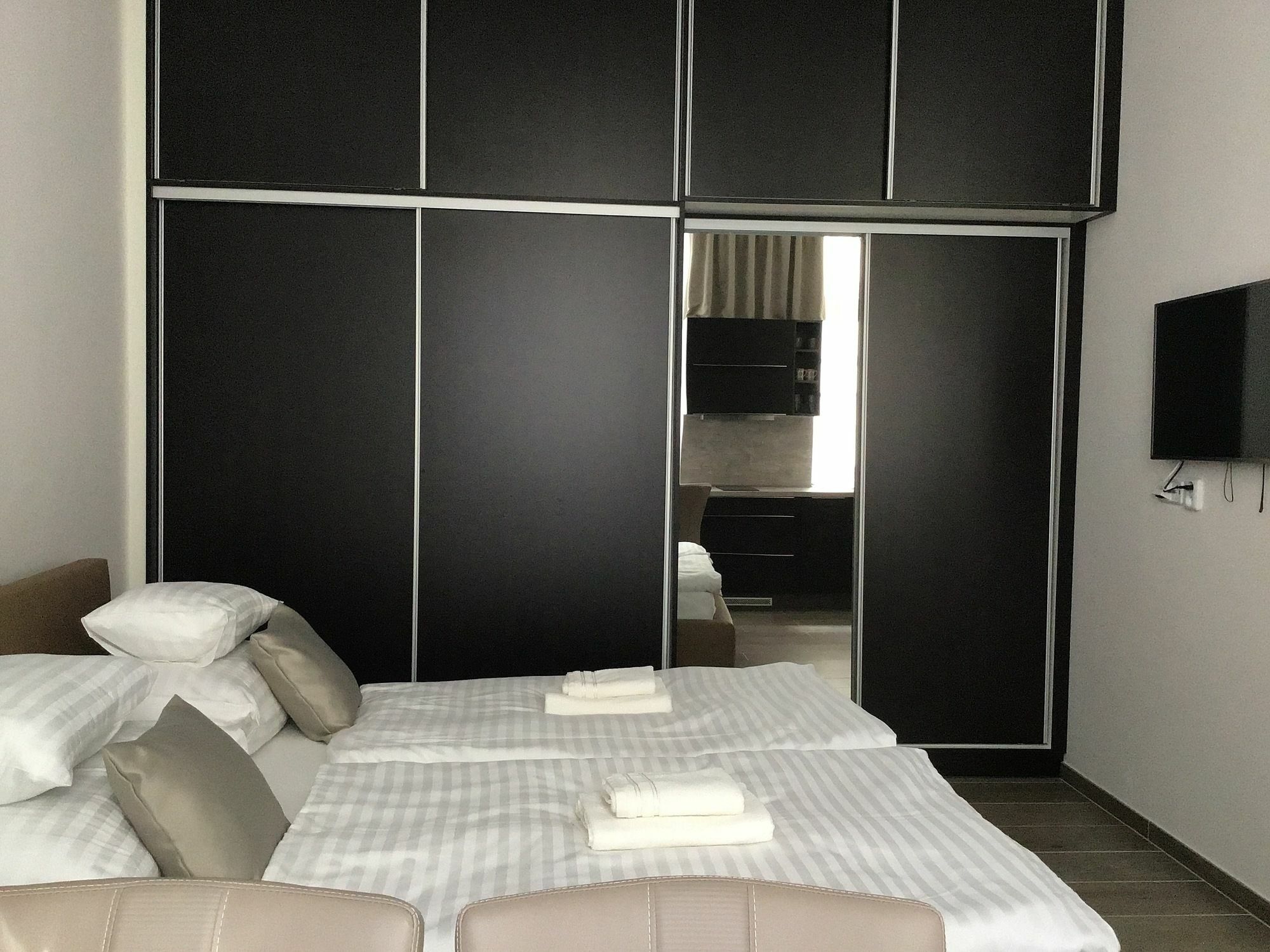 Euro Apartments Lidicka 39 Брно Экстерьер фото