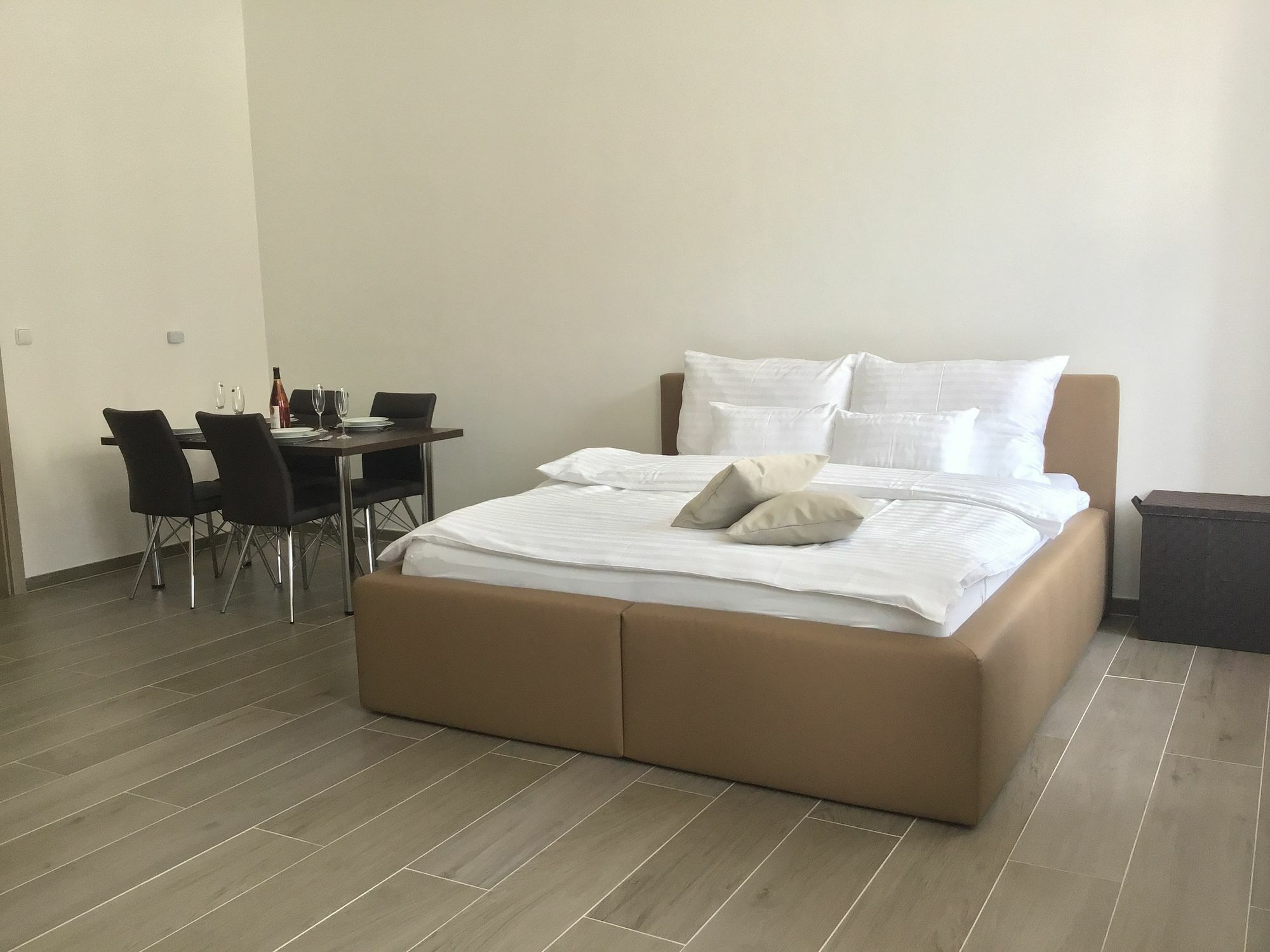 Euro Apartments Lidicka 39 Брно Экстерьер фото